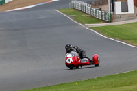Vintage-motorcycle-club;eventdigitalimages;mallory-park;mallory-park-trackday-photographs;no-limits-trackdays;peter-wileman-photography;trackday-digital-images;trackday-photos;vmcc-festival-1000-bikes-photographs